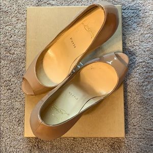 Christian louboutin nude peep toe heels